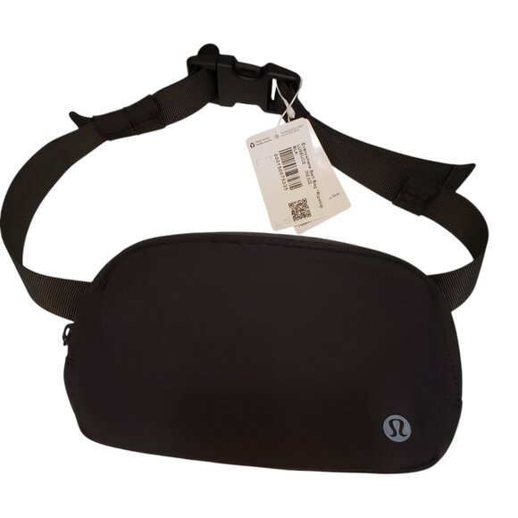 NWT Lululemon Black Everywhere Belt Bag - Picture 1 of 5